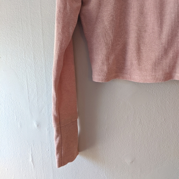 2/$20 Pink Waffle Crop Dip Medium Women's - Picture 4 of 5